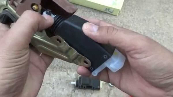 Ремонт дверных замков г. Пермь